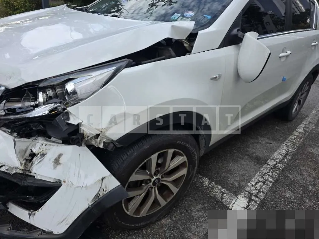 Photo 2 of 12: 2015 Kia Sportage R — Korean insurance auction
