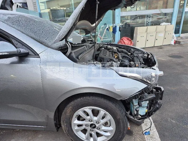 Photo 2 of 30: 2020 Kia Kz — Korean insurance auction