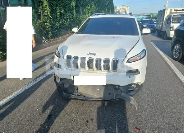 Photo 2 of 6: 2017 Jeep Zip Cherokee 2.4, VIN 1C4PJMCBXHW562559 — Korean insurance auction
