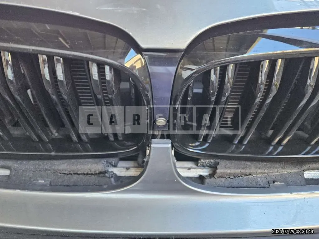 Photo 2 of 46: 2017 BMW 520d — Korean insurance auction