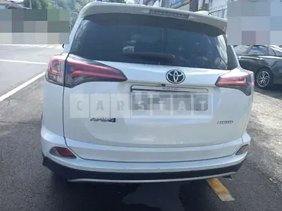 Photo 1 of 7: 2018 Toyota Love 4 — Korean insurance auction