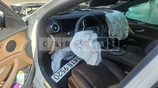 Photo 2 of 14: 2023 Mercedes-Benz E250 — Korean insurance auction