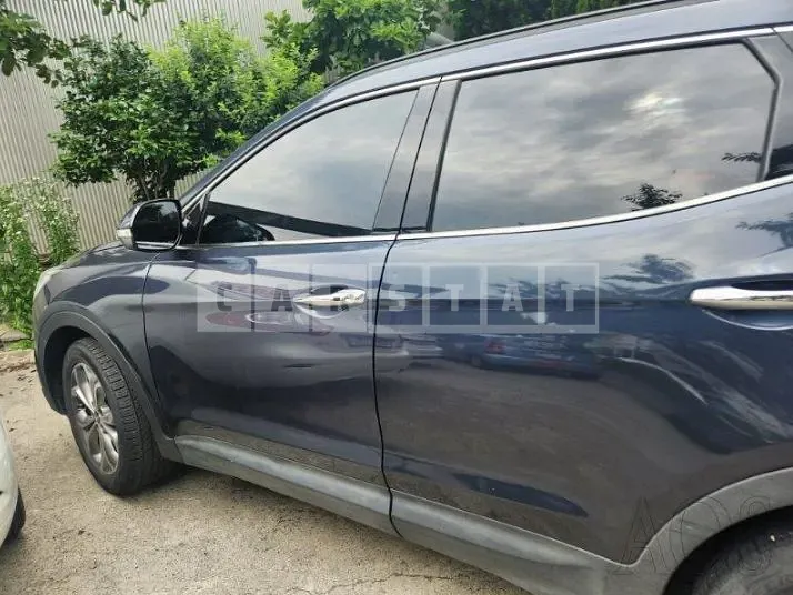 Photo 2 of 11: 2015 Hyundai Santa Fe, VIN KMHSW81UBFU517514 — Korean insurance auction