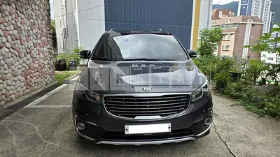 Photo 1 of 10: 2015 Kia Carnival Limousine, VIN KNAME81ABGS161028 — Korean insurance auction