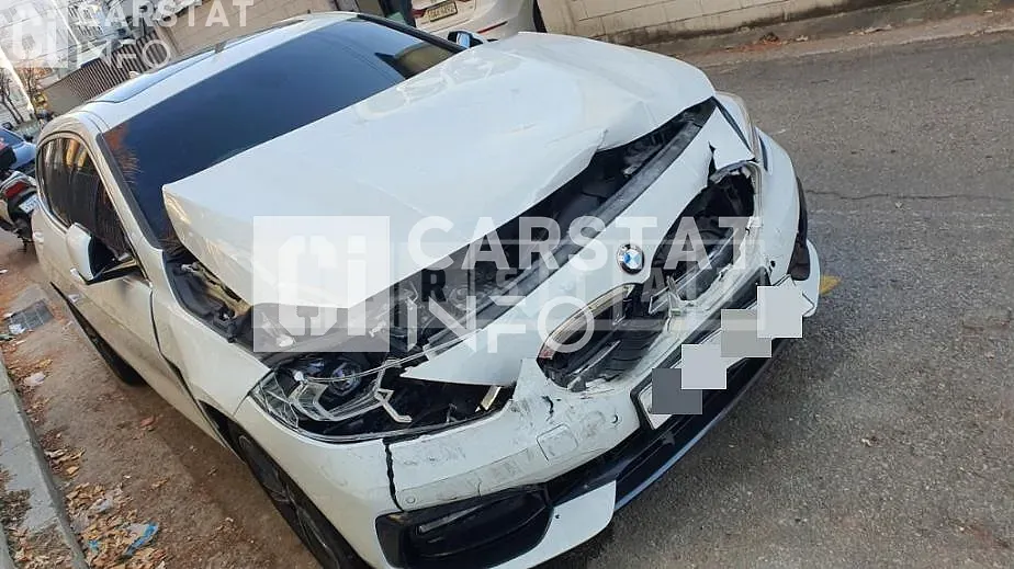 Photo 2 of 10: 2020 BMW 118d Sport, VIN WBA7M9101L7G23774 — Korean insurance auction