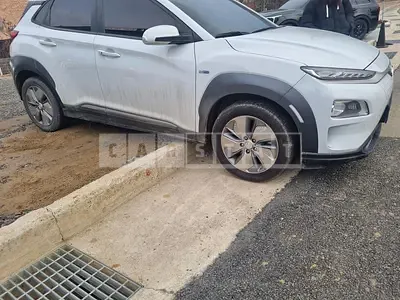 Photo 1 of 5: 2020 Hyundai Kona Electric Car — Korean insurance auction