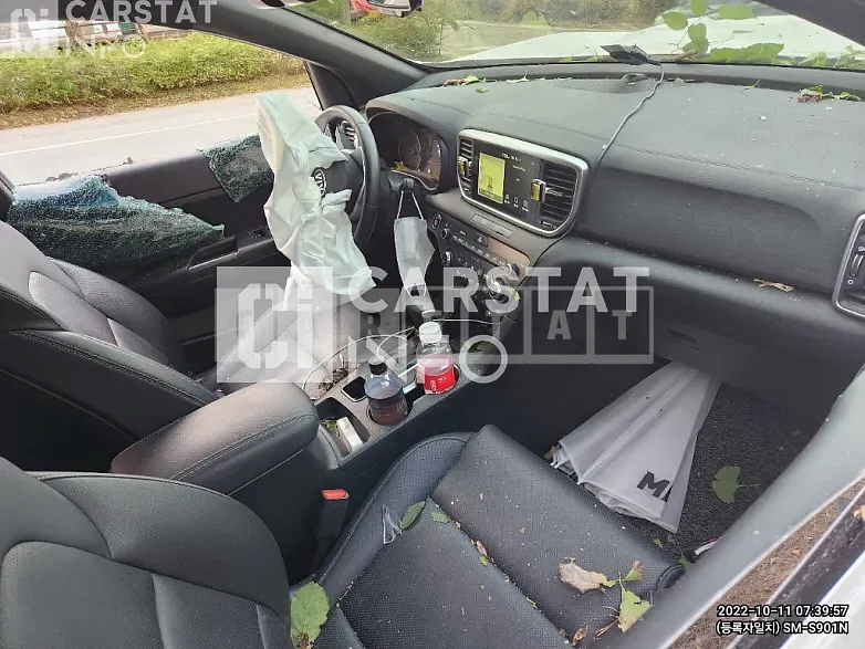 Photo 2 of 13: 2019 Kia Sportage, VIN KNAP681ABKK646193 — Korean insurance auction