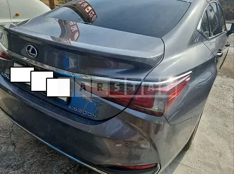 Photo 2 of 17: 2021 Lexus ES300h, VIN JTHBA1C15M2005221 — Korean insurance auction