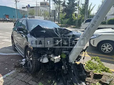 Photo 1 of 5: 2021 Kia Sorento — Korean insurance auction