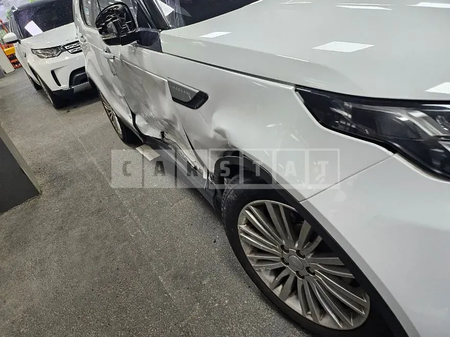 Photo 2 of 5: 2017 Land Rover Discovery TD6 — Korean insurance auction
