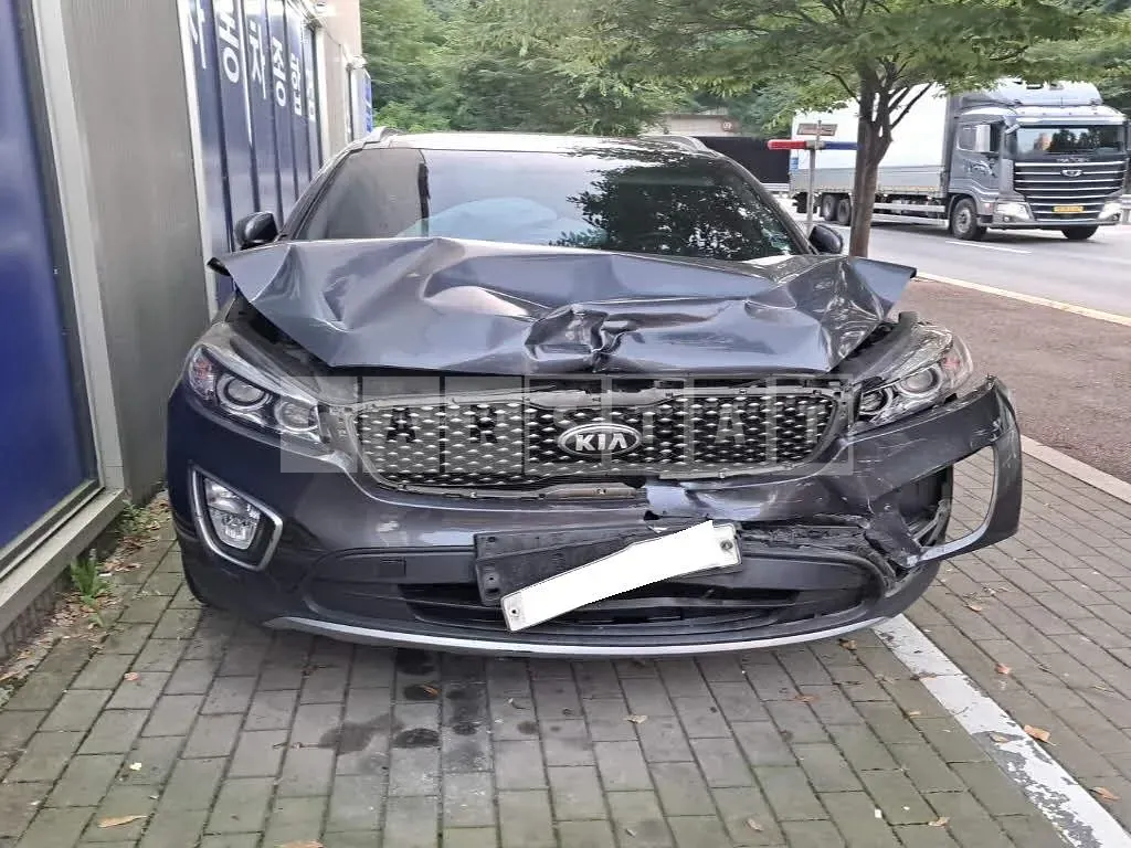 Photo 2 of 16: 2015 Kia Sorento, VIN KNAPS81ABFA118986 — Korean insurance auction