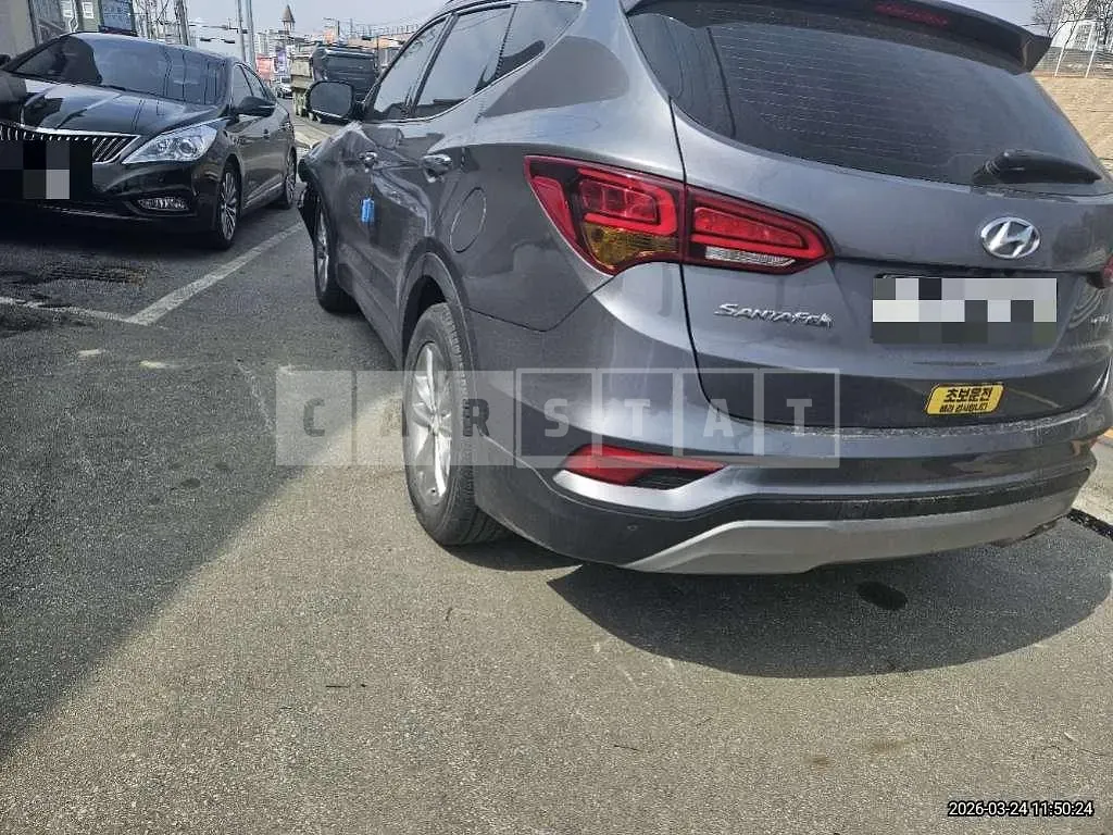 Photo 2 of 18: 2016 Hyundai Santa Fe DM Diesel — Korean insurance auction