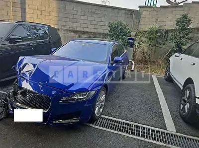 Photo 1 of 10: 2017 Jaguar XF 25T — Korean insurance auction