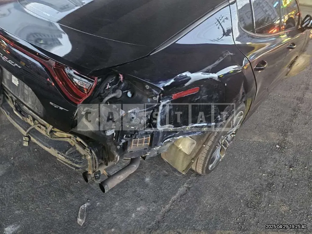 Photo 2 of 21: 2017 Kia Stinger 3.3 — Korean insurance auction