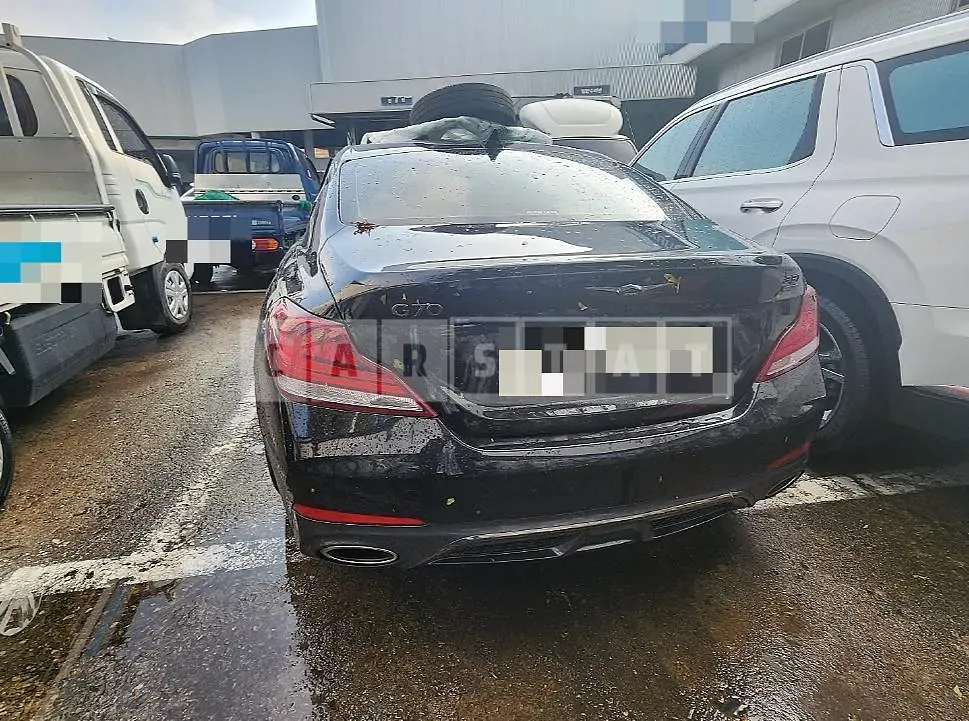 Photo 2 of 11: 2019 Genesis G70 — Korean insurance auction