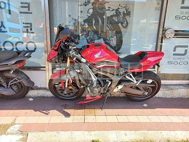 Photo 2 of 26: 2021 Honda Cbr 650R Motorcycle — Korean insurance auction