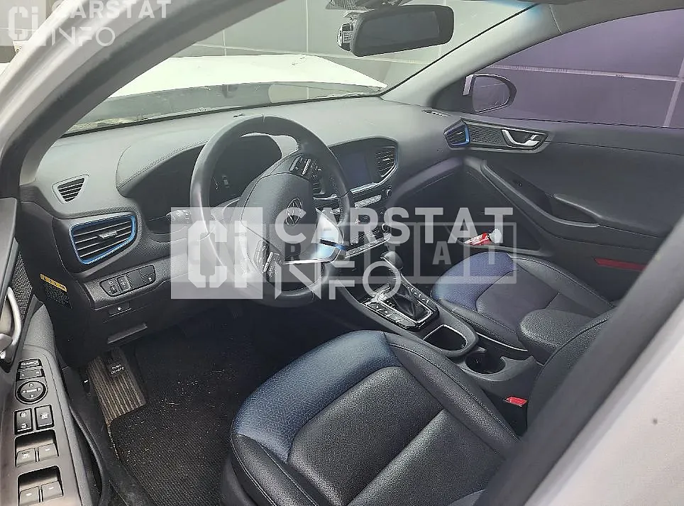 Photo 2 of 14: 2016 Hyundai Ionic Hybrid — Korean insurance auction