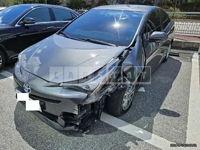 Photo 1 of 14: 2016 Toyota Prius — Korean insurance auction