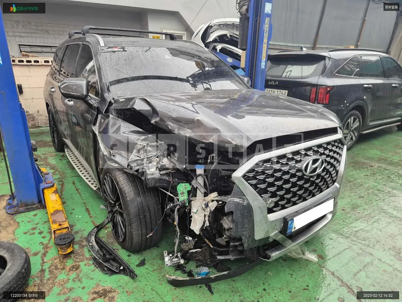 Photo 2 of 47: 2020 Hyundai Palisade, VIN KMHR581EDMU250603 — Korean insurance auction