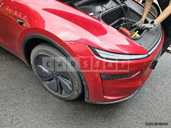 Photo 2 of 30: 2025 Tesla Model Y RWD, VIN LRWYGCFJ1SC146261 — Korean insurance auction