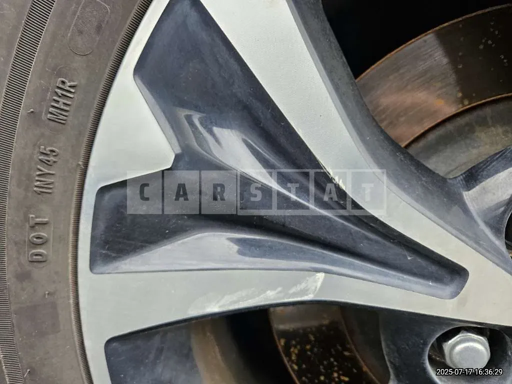 Photo 3 of 3: 2023 Kia (parts) Carnival Wheel — Korean insurance auction