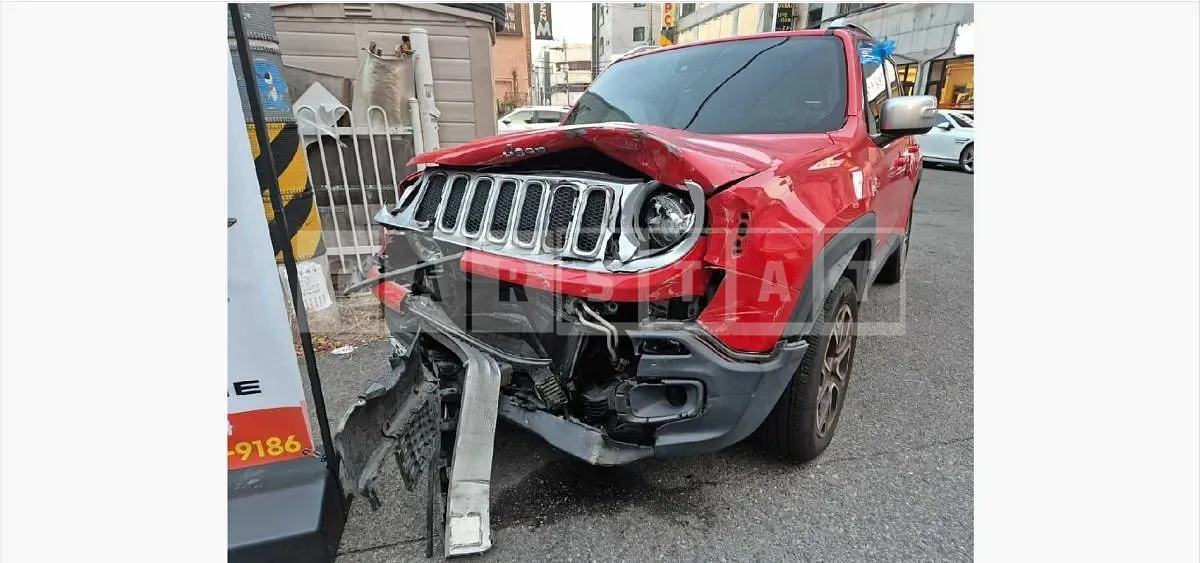 Photo 2 of 8: 2016 Jeep Zip Renegade — Korean insurance auction