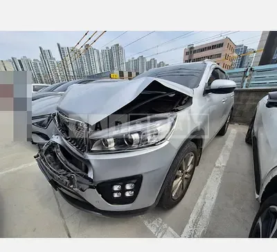 Photo 1 of 26: 2015 Kia Sorento 2.2 4WD — Korean insurance auction