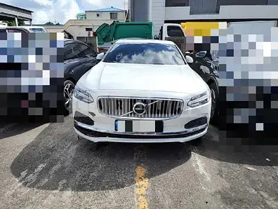 Photo 1 of 18: 2021 Volvo S90T8 AWD — Korean insurance auction