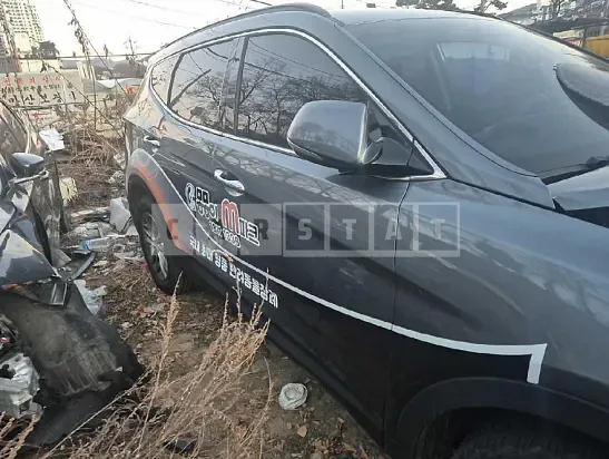 Photo 2 of 12: 2018 Hyundai Santa Fe, VIN KMHSW81UBJU819509 — Korean insurance auction