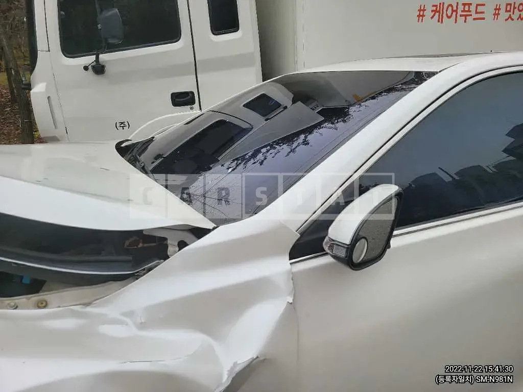 Photo 2 of 11: 2016 Toyota Camry, VIN 4T1BF1FK8GU610426 — Korean insurance auction
