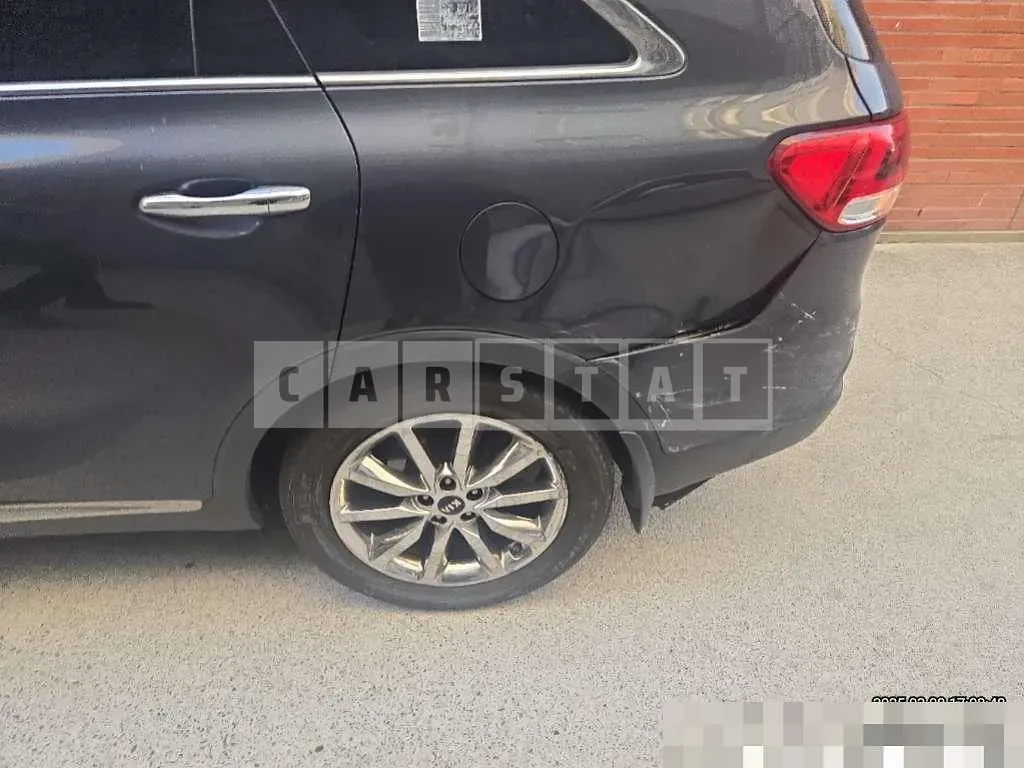 Photo 3 of 3: 2016 Kia Sorento — Korean insurance auction