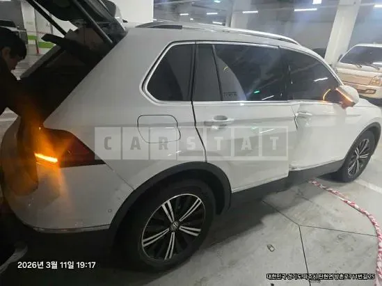 Photo 2 of 15: 2020 Volkswagen Tiguan 2.0 TDI, VIN WVGZZZ5NZLW859427 — Korean insurance auction