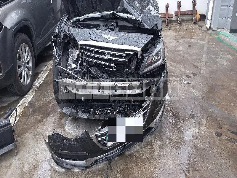 Photo 2 of 52: 2017 Genesis G80 3.3 — Korean insurance auction