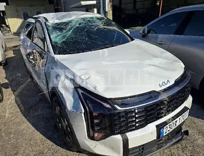 Photo 1 of 45: 2025 Kia Sportage — Korean insurance auction