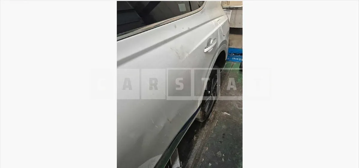 Photo 2 of 29: 2025 Genesis GV80 — Korean insurance auction