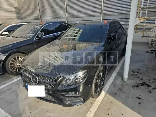 Photo 2 of 11: 2019 Mercedes-Benz E 350 4Matic — Korean insurance auction