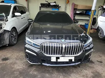 2020 BMW 740Li xDrive M Sport Package