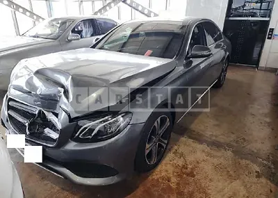 Photo 1 of 50: 2017 Mercedes-Benz E 200, VIN WDDZF4CB8HA120828 — Korean insurance auction