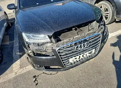 Photo 1 of 7: 2015 Audi A8L 60 TDI quattro, VIN WAUZZZ4H3FN022018 — Korean insurance auction