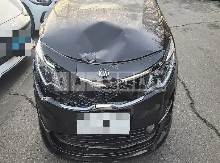 Photo 2 of 17: 2017 Kia K5 LPI 2.0 — Korean insurance auction