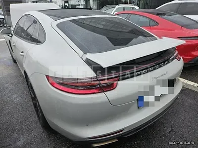 Photo 1 of 48: 2020 Porsche Panamera 4 — Korean insurance auction