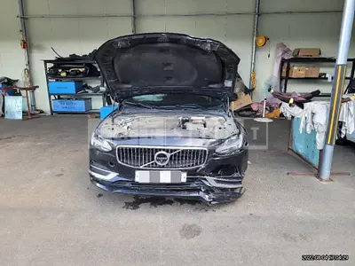 Photo 1 of 36: 2017 Volvo S90 T5, VIN YV1PS102DH1012733 — Korean insurance auction