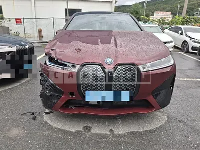 Photo 1 of 33: 2023 BMW iX xDrive50 — Korean insurance auction