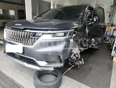 Photo 1 of 31: 2021 Kia Carnival, VIN KNANC81BBMS114679 — Korean insurance auction