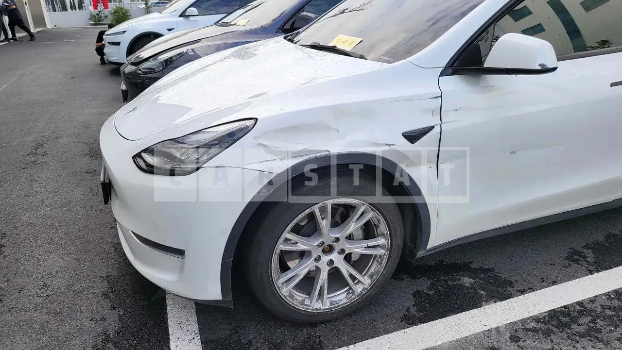 Photo 2 of 20: 2022 Tesla Model Y Long Range, VIN 7SAYGDEE2NF498188 — Korean insurance auction
