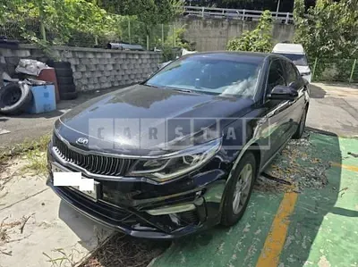 Photo 1 of 10: 2019 Kia K5 — Korean insurance auction