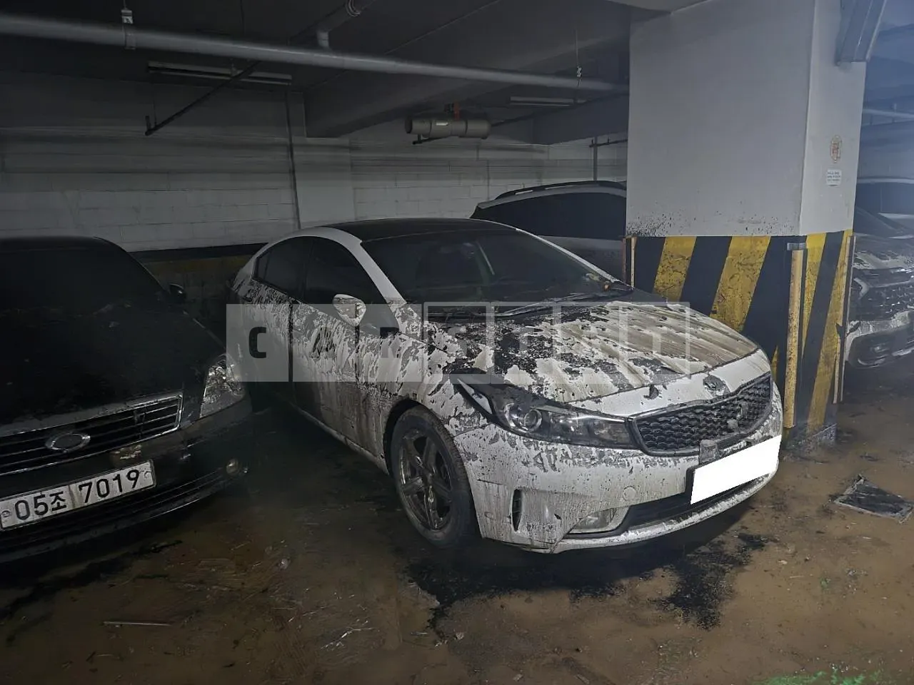 Photo 2 of 9: 2016 Kia K3, VIN KNAFK412BGA584410 — Korean insurance auction