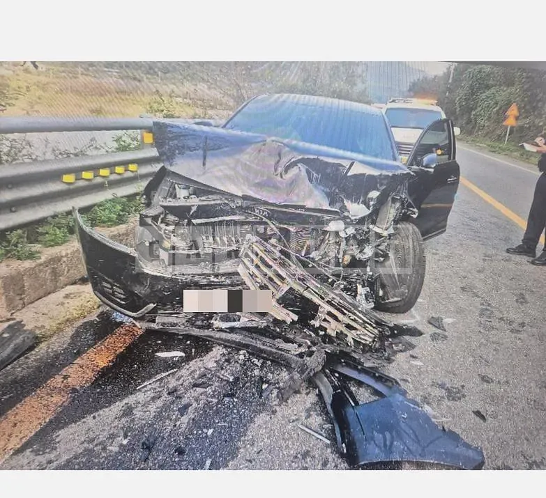 Photo 2 of 3: 2019 Kia K7 — Korean insurance auction