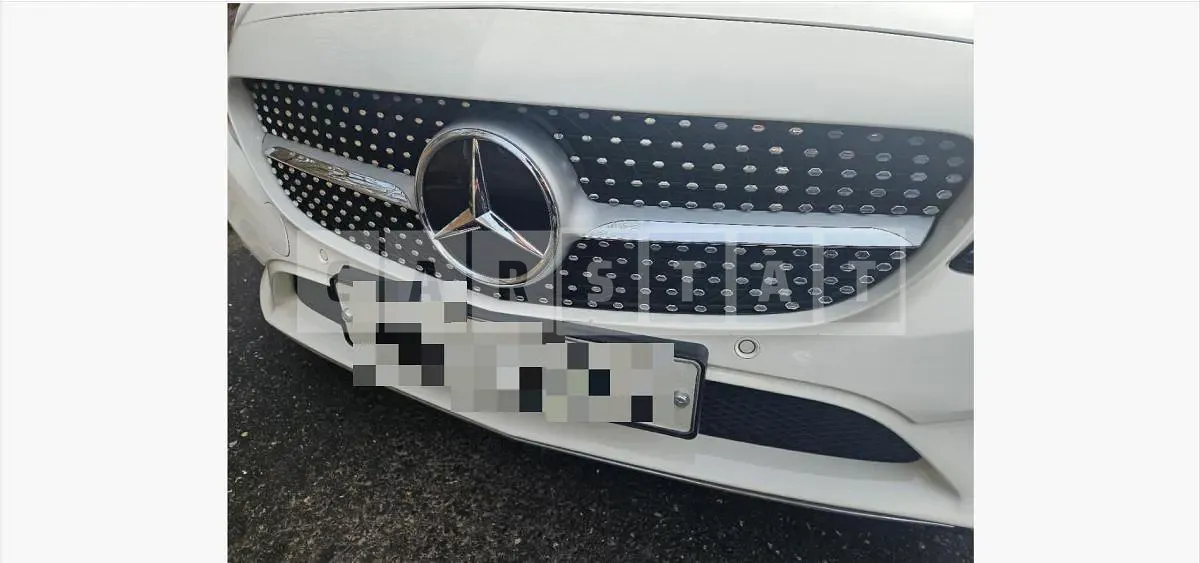 Photo 2 of 42: 2018 Mercedes-Benz C220 d — Korean insurance auction