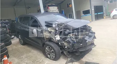 Photo 1 of 6: 2019 Hyundai Santa Fe — Korean insurance auction